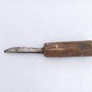 Ножи и ручки к ним папа тоже делал своими руками.